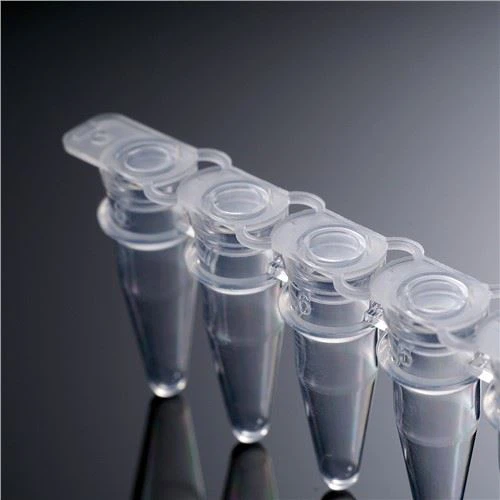 0. प्रयोगशाला उपयोग के लिए फ्लैट कैप के साथ 2 मिली 8 स्ट्रिप पीपी मटेरियल पीसीआर ट्यूब